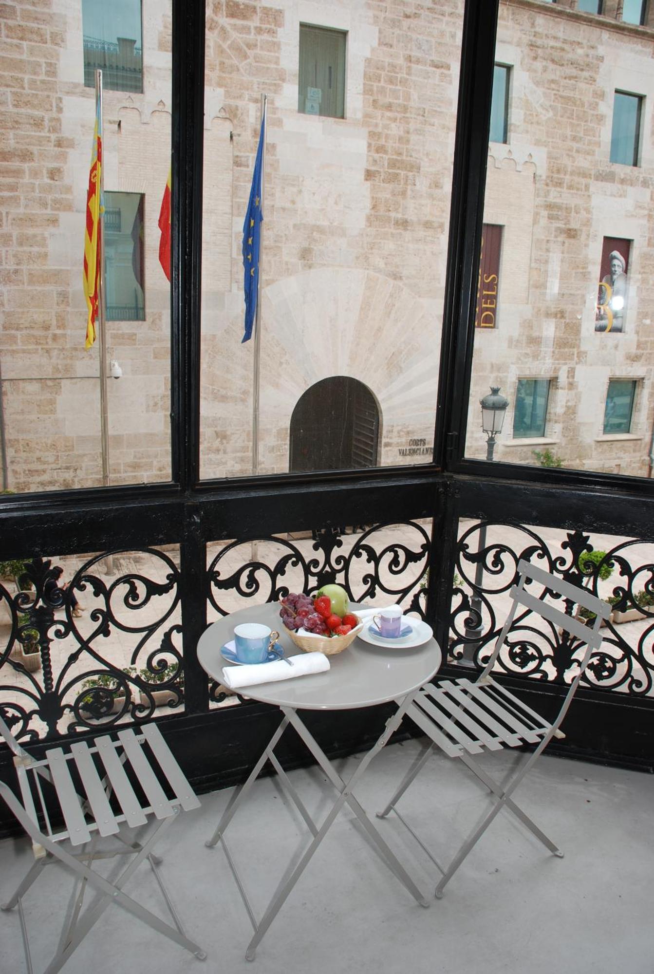 Deluxe King Studio